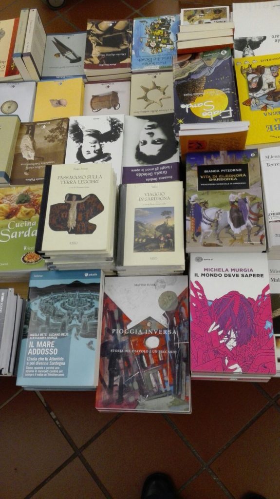 Pioggia inversa. Storia del Diavolo e un precario in vendita alla Libreria Hemingway di Villasimius (CA)